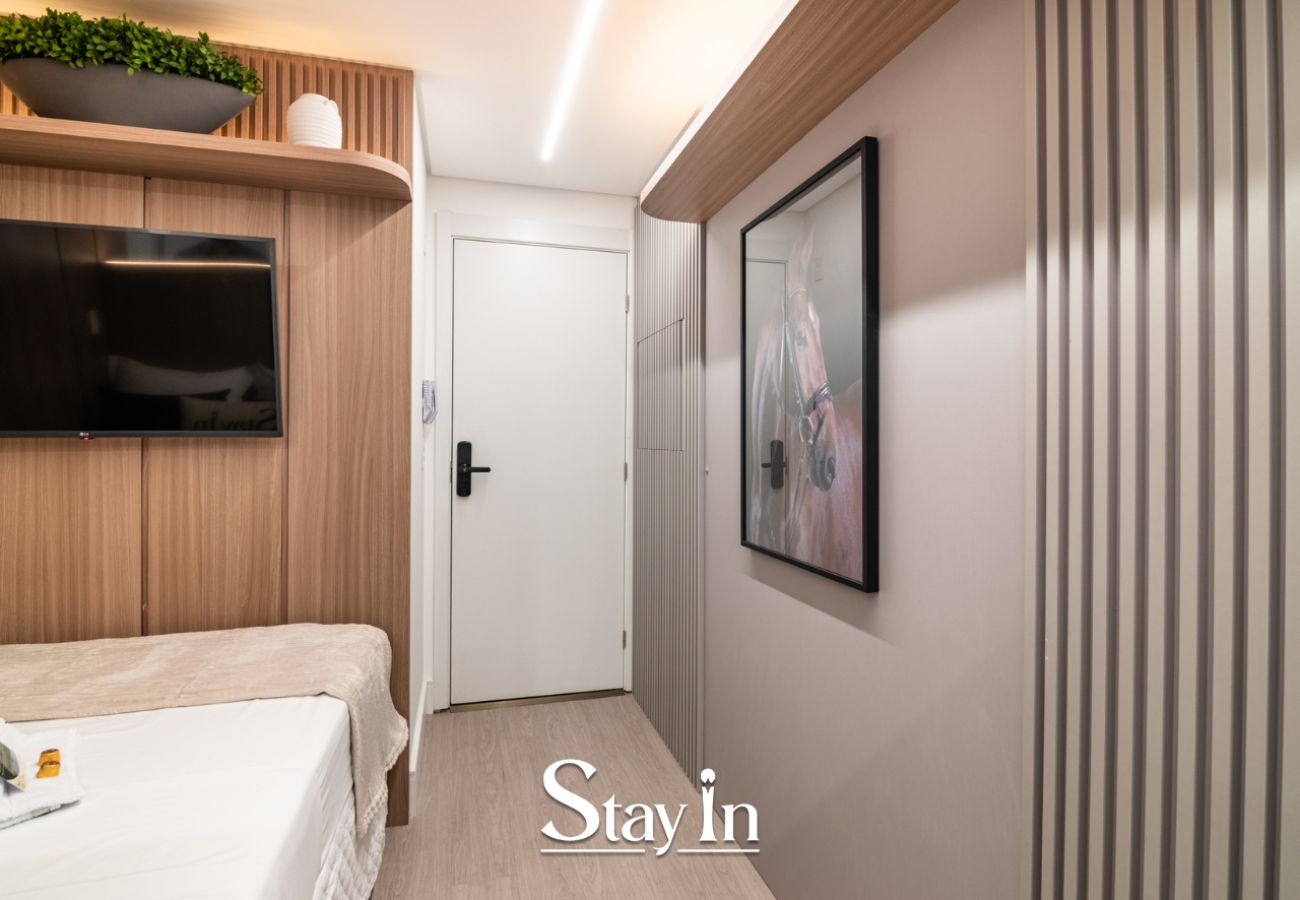 Apartamento em Curitiba - DT 403 - Superior com Varanda