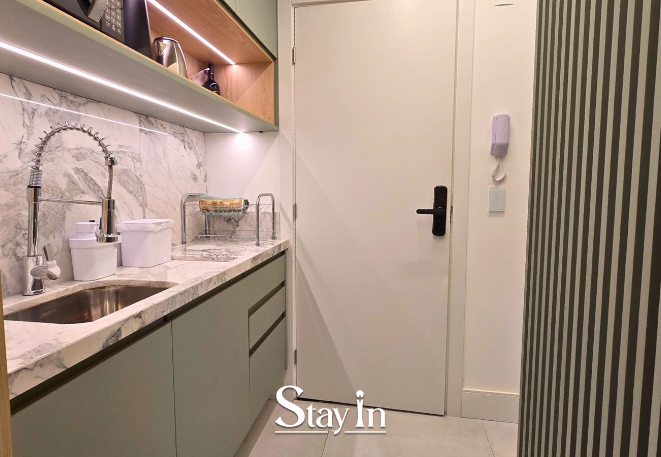 Apartamento em Curitiba - DT - 1401 Standard com Varanda