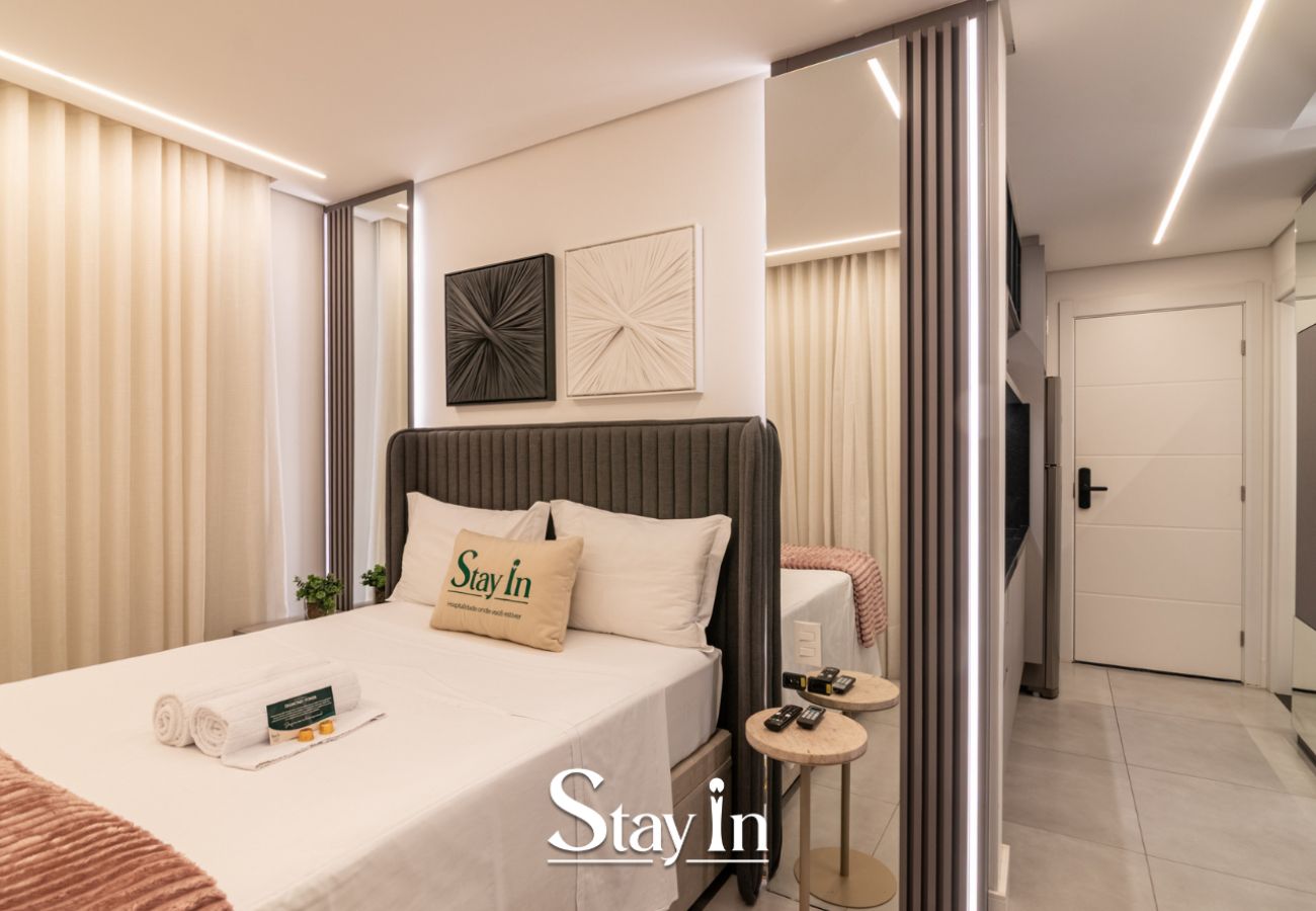 Apartamento em Curitiba - DT 1402 -Superior com Varanda