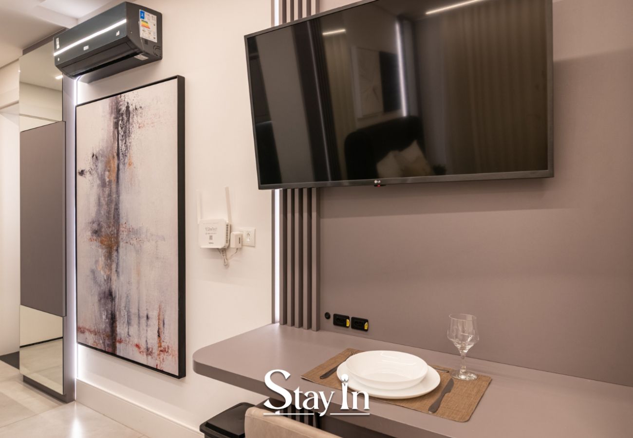 Apartamento em Curitiba - DT 1402 -Superior com Varanda