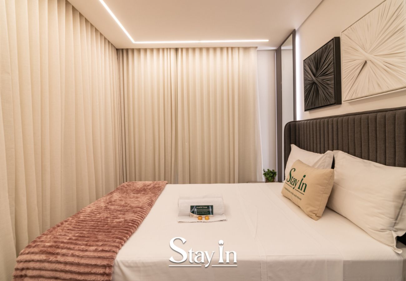 Apartamento em Curitiba - DT 1402 -Superior com Varanda